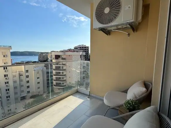 Izdavanje: Dvosoban stan 74 m² – Bečići, Budva — fotografija 15