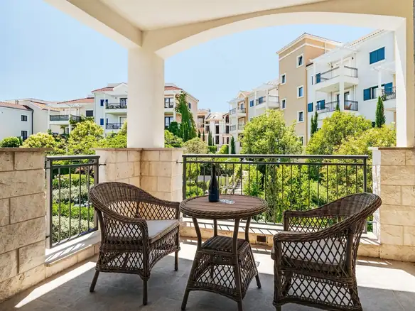 Jednosoban stan 70 m² – Herceg Novi — fotografija 3