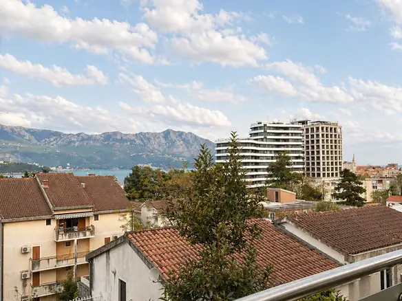 Izdavanje: Jednosoban stan 48 m² – Gospoština, Budva — fotografija 5