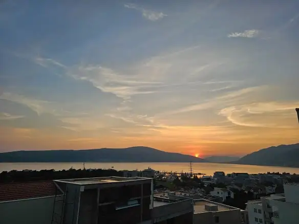 Dvosoban stan 80 m² – Mažina, Tivat — fotografija 8