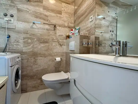 Izdavanje: Dvosoban stan 85 m² – Budva — fotografija 9