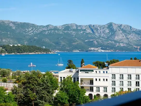 Dvosoban stan 94 m² – Budva — fotografija 12