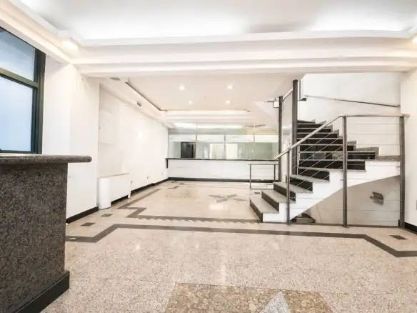 Izdavanje: Poslovni prostor 500 m² – Podgorica — fotografija 4