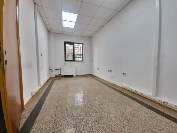 Izdavanje: Poslovni prostor 500 m² – Podgorica — fotografija 18