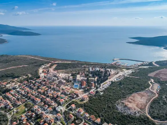 Dvosoban stan 97 m² – Tivat — fotografija 8