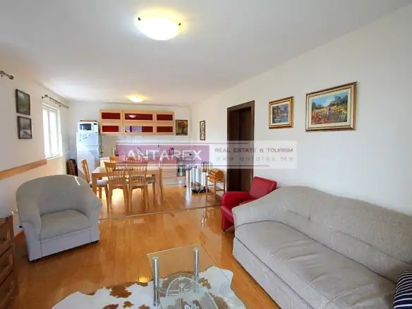 Trosoban stan 109 m² – Đenovići, Herceg Novi — fotografija 2