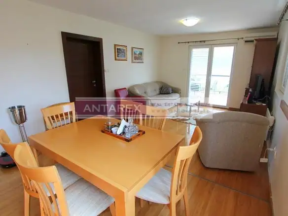 Trosoban stan 109 m² – Đenovići, Herceg Novi — fotografija 4