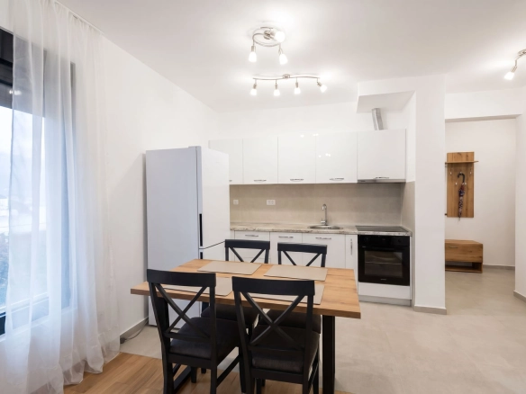 Izdavanje: Jednosoban stan 46 m² – Bečići, Budva — fotografija 4