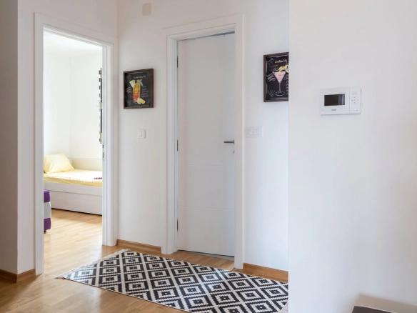 Izdavanje: Dvosoban stan 58 m² – Bečići, Budva — fotografija 7