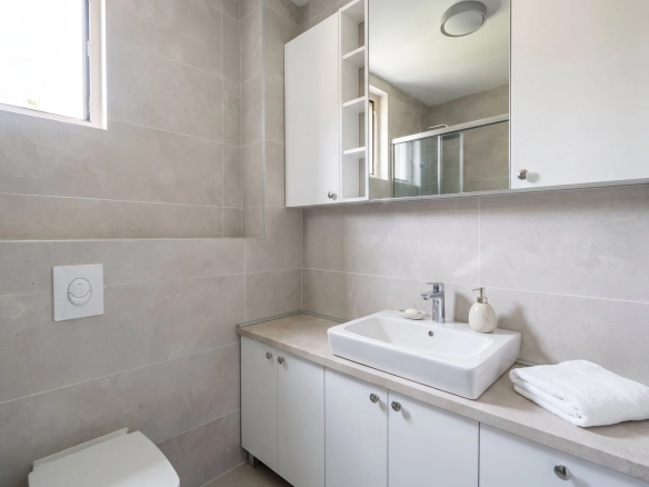 Izdavanje: Dvosoban stan 58 m² – Bečići, Budva — fotografija 9