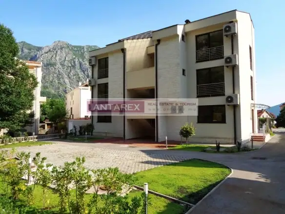 Poslovni prostor – Risan, Kotor — fotografija 4