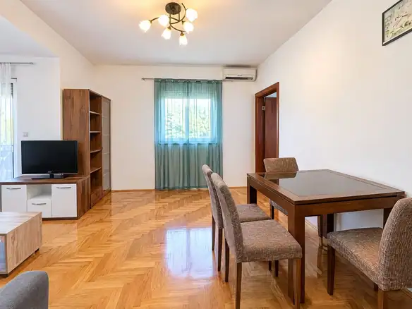 Izdavanje: Jednosoban stan 48 m² – Budva — fotografija 2