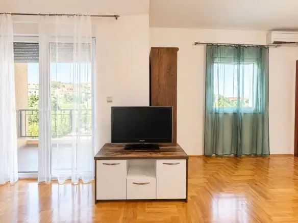 Izdavanje: Jednosoban stan 48 m² – Budva — fotografija 6