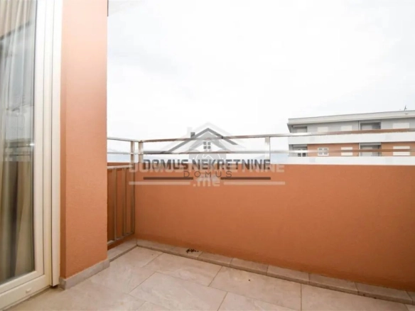 Izdavanje: Dvosoban stan 95 m² – Central Point, Podgorica — fotografija 10