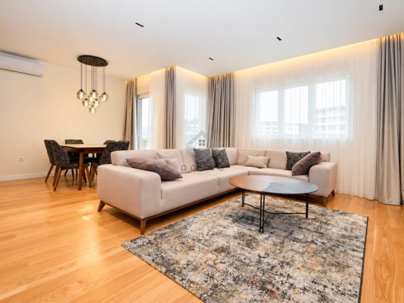 Izdavanje: Dvosoban stan 95 m² – Central Point, Podgorica — fotografija 12