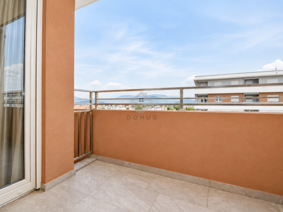 Izdavanje: Dvosoban stan 95 m² – Central Point, Podgorica — fotografija 19