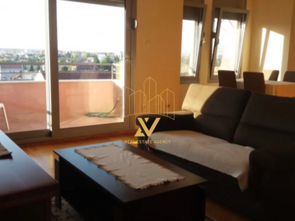 Izdavanje: Trosoban stan 125 m² – Gorica C, Podgorica — fotografija 3