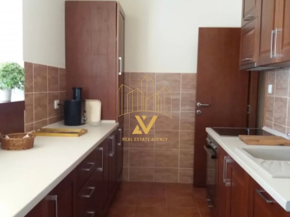 Izdavanje: Trosoban stan 125 m² – Gorica C, Podgorica — fotografija 4
