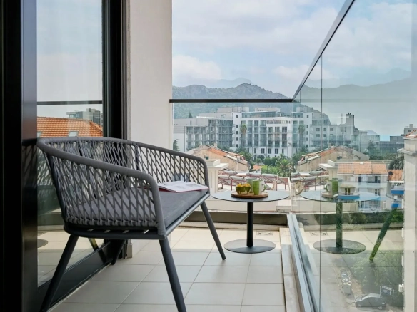Dvosoban stan 84 m² – Bečići, Budva — fotografija 4