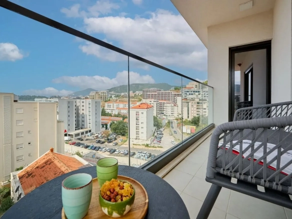 Dvosoban stan 84 m² – Bečići, Budva — fotografija 6