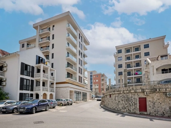 Dvosoban stan 84 m² – Bečići, Budva — fotografija 14