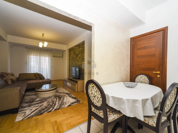 Izdavanje: Trosoban stan 95 m² – City kvart, Podgorica — fotografija 4