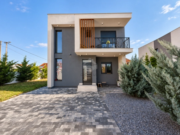 Moderna kuća 155 m² na placu 511 m²