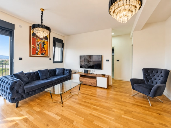 Izdavanje: Trosoban stan 130 m² – Dalmatinska, Podgorica — fotografija 4