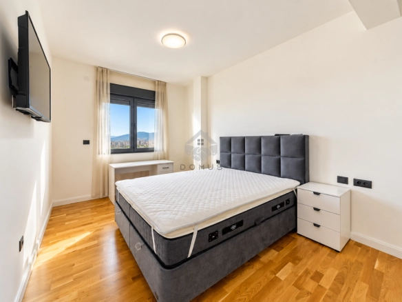 Izdavanje: Trosoban stan 130 m² – Dalmatinska, Podgorica — fotografija 7