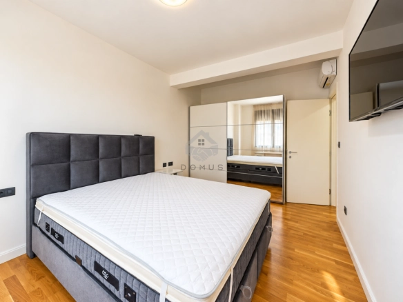 Izdavanje: Trosoban stan 130 m² – Dalmatinska, Podgorica — fotografija 8