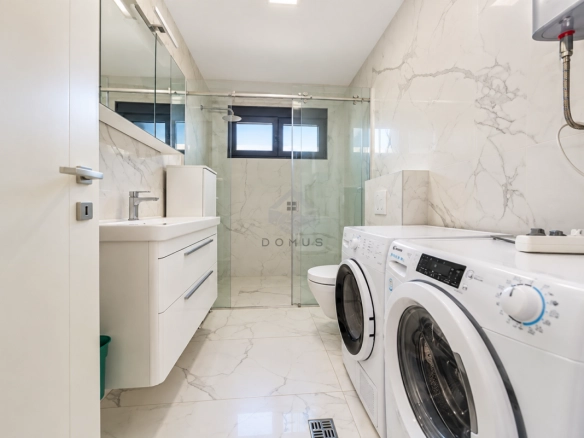 Izdavanje: Trosoban stan 130 m² – Dalmatinska, Podgorica — fotografija 14
