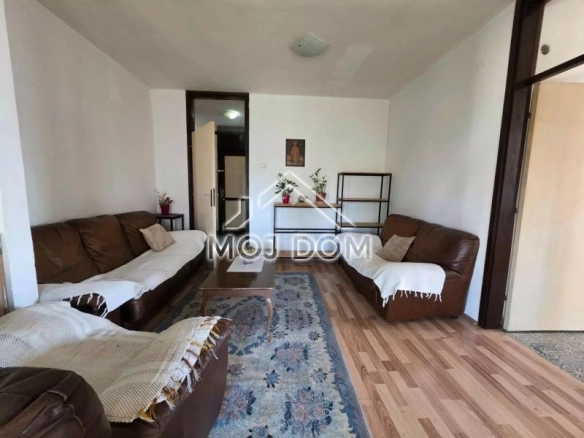 Trosoban stan 84 m² – Bar — fotografija 3