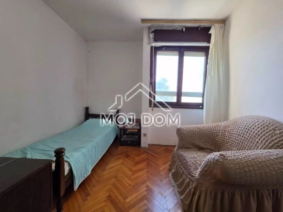 Trosoban stan 84 m² – Bar — fotografija 10