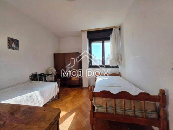 Trosoban stan 84 m² – Bar — fotografija 12