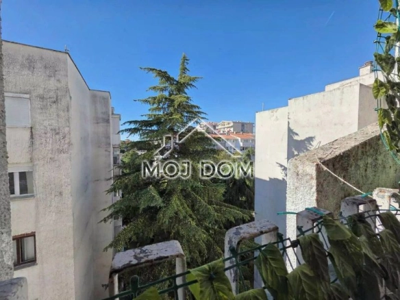 Trosoban stan 84 m² – Bar — fotografija 19