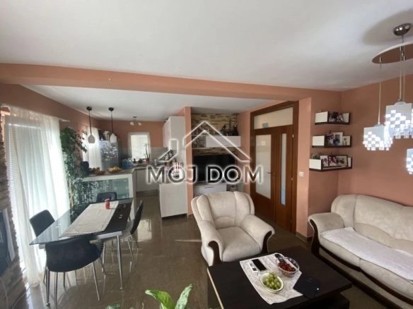 Dvosoban stan 80 m² – Kavač, Kotor — fotografija 3