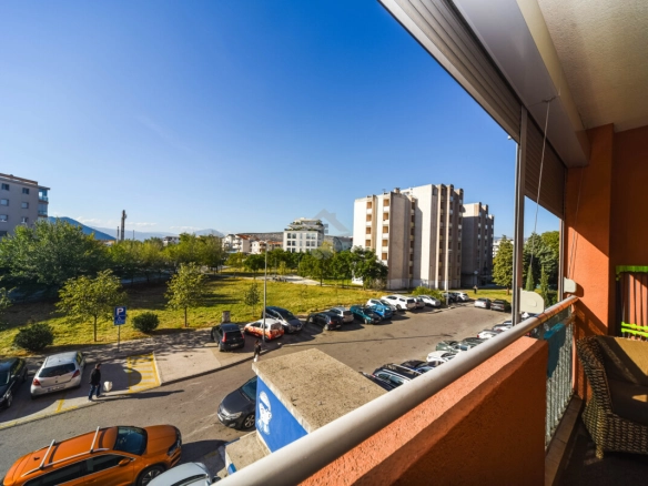 Trosoban stan 93 m² – City kvart, Podgorica — fotografija 15