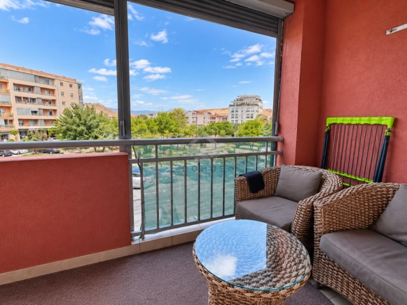 Trosoban stan 93 m² – City kvart, Podgorica — fotografija 16