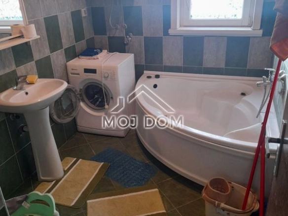 Dvosoban stan 65 m² – Masline, Podgorica — fotografija 12