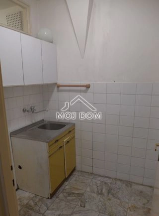 Garsonjera 25 m² – Centar, Podgorica — fotografija 5