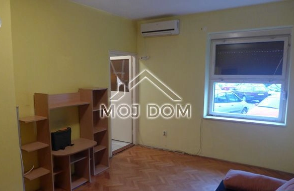 Garsonjera 25 m² – Centar, Podgorica — fotografija 7