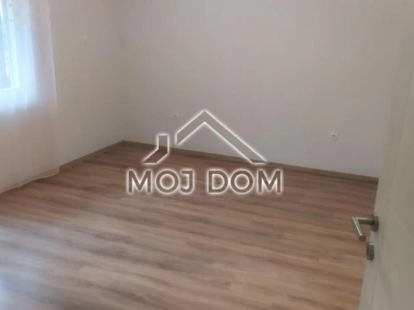 Poslovni prostor 90 m² – Gorica C, Podgorica — fotografija 7
