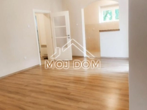 Poslovni prostor 90 m² – Gorica C, Podgorica — fotografija 10