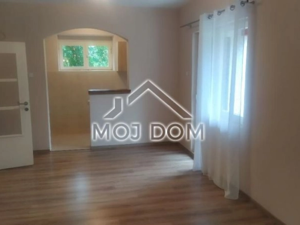 Poslovni prostor 90 m² – Gorica C, Podgorica — fotografija 11