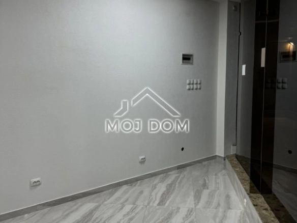 Poslovni prostor 28 m² – Preko Morače, Podgorica — fotografija 2