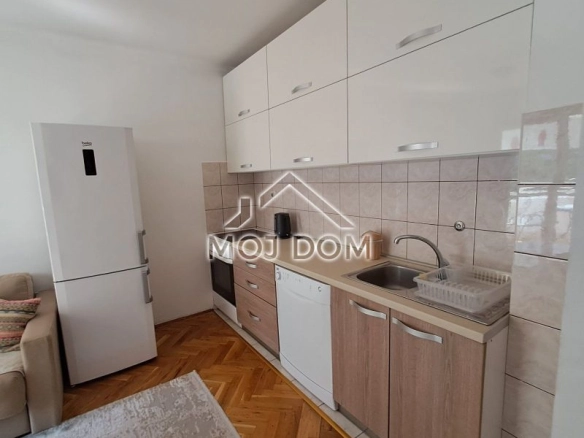 Izdavanje: Jednosoban stan 40 m² – Stari aerodrom, Podgorica — fotografija 6