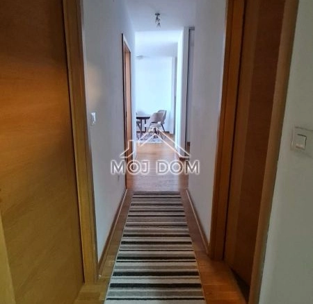 Izdavanje: Dvosoban stan 68 m² – City kvart, Podgorica — fotografija 8
