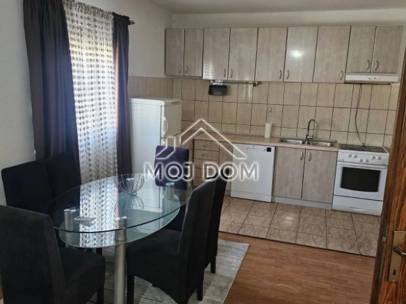 Izdavanje: Trosoban stan 100 m² – Masline, Podgorica — fotografija 5