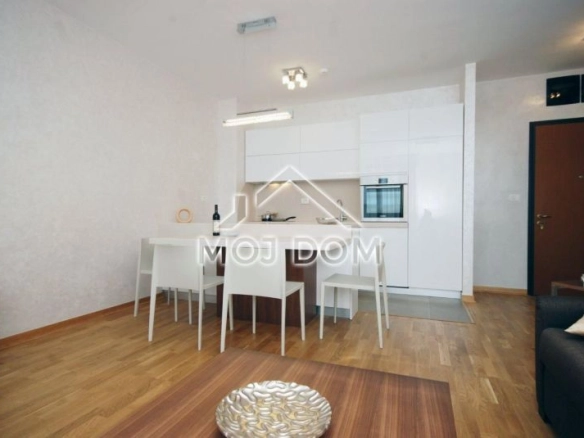 Izdavanje: Dvosoban stan 70 m² – City kvart, Podgorica — fotografija 7