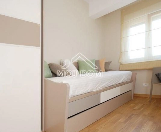 Izdavanje: Dvosoban stan 70 m² – City kvart, Podgorica — fotografija 12